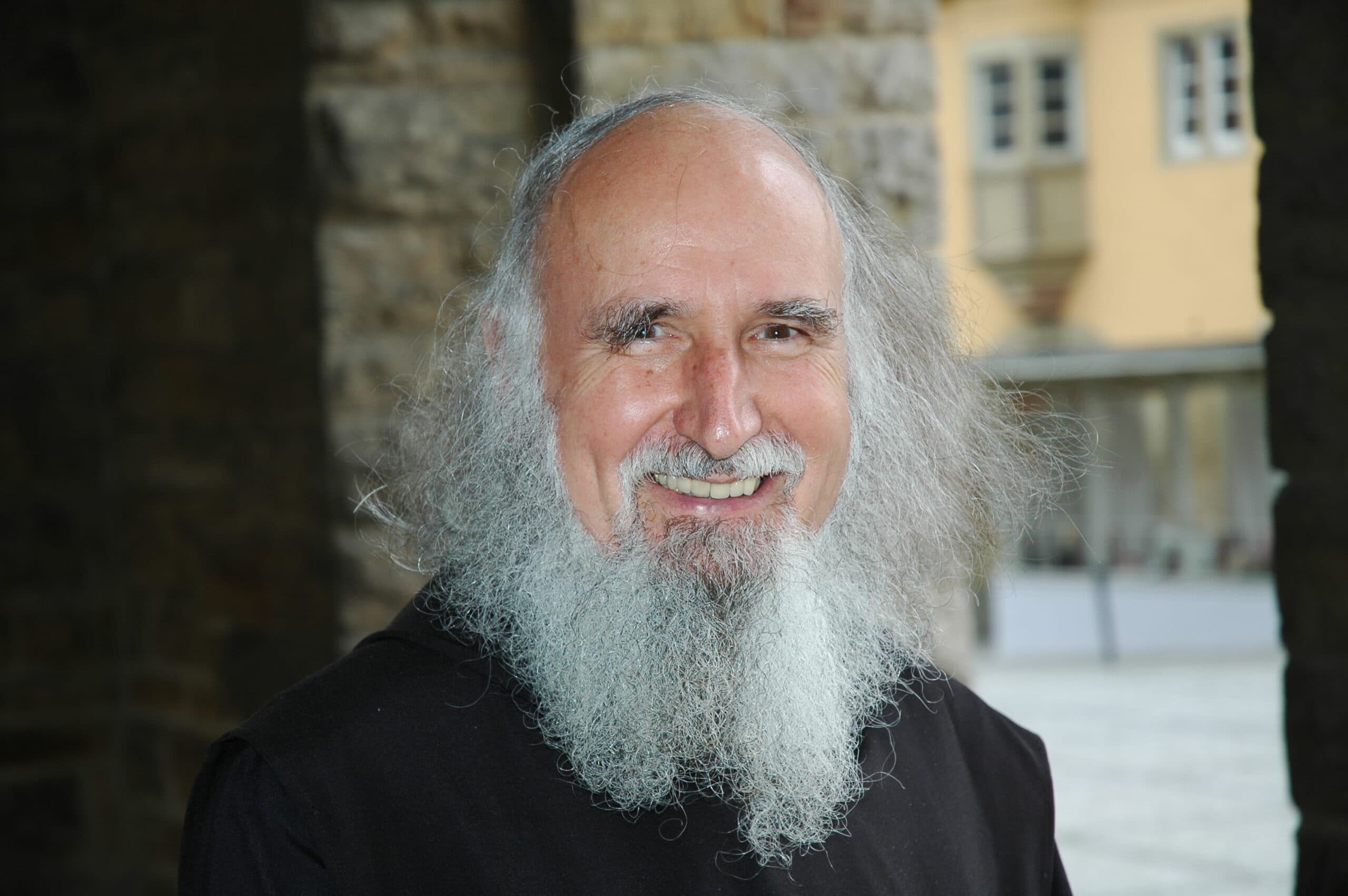 Ako nepremárniť svoj život radí benediktín Anselm Grün