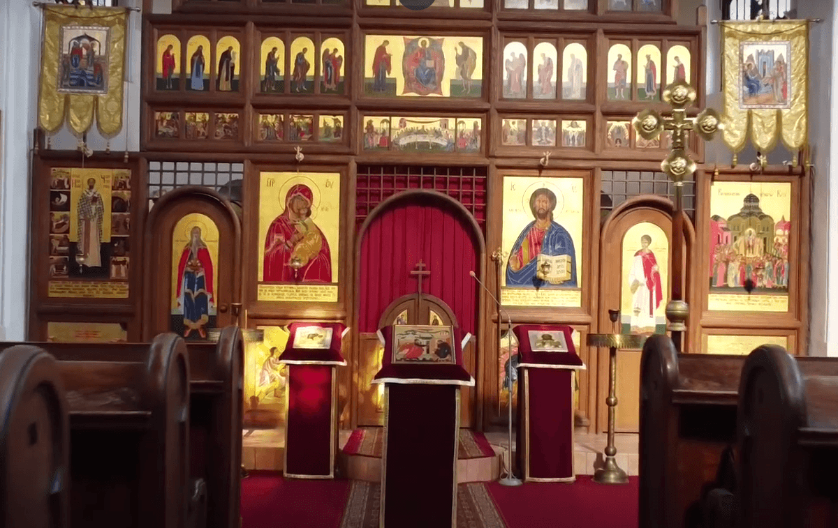 Ikonostas v Gréckokatolíckej katedrále Povýšenia svätého Kríža v Bratislave. Archív redakcie