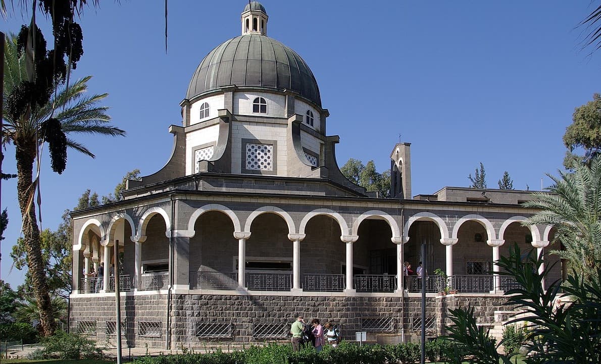 Kostol na Vrchu blahoslavenstiev v Izraeli. Zdroj: wikimedia commons