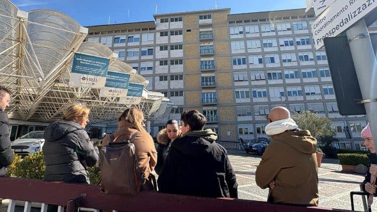 Nemocnica Gemelli, v ktorej je hospitalizovaný pápež František. Zdroj: vaticannews