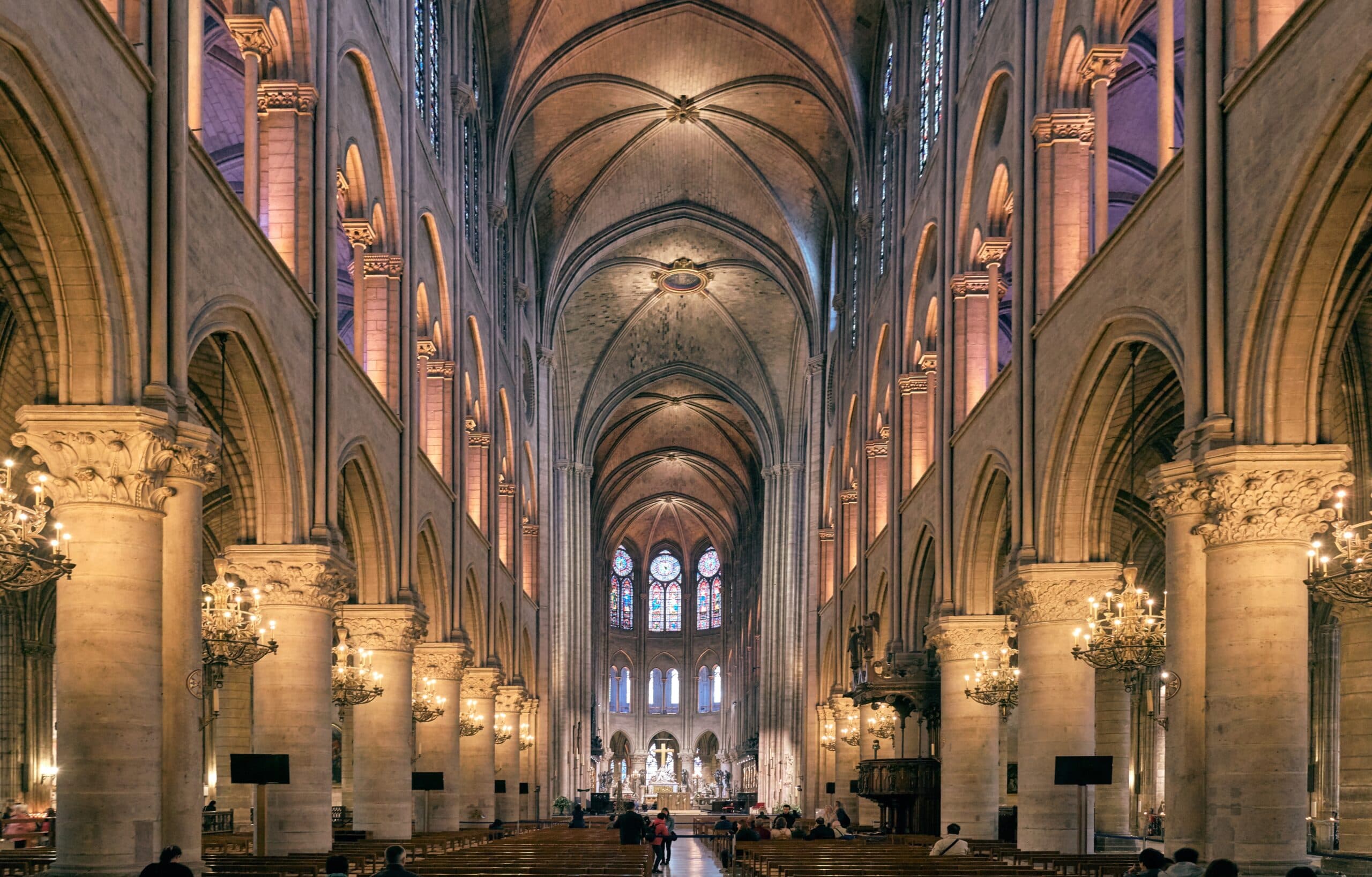 Obnovenú Katedrálu Notre Dame navštívili počas prvých 100 dní milióny ľudí. Neprekvapujú iba čísla
