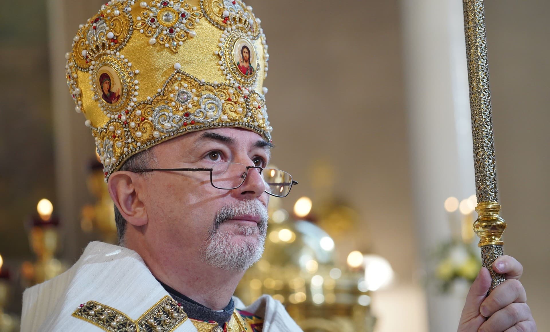 Apokryfy arcibiskupa Vasiľa: Rytieri ešte nevymreli… kým tu bude svätý Juraj