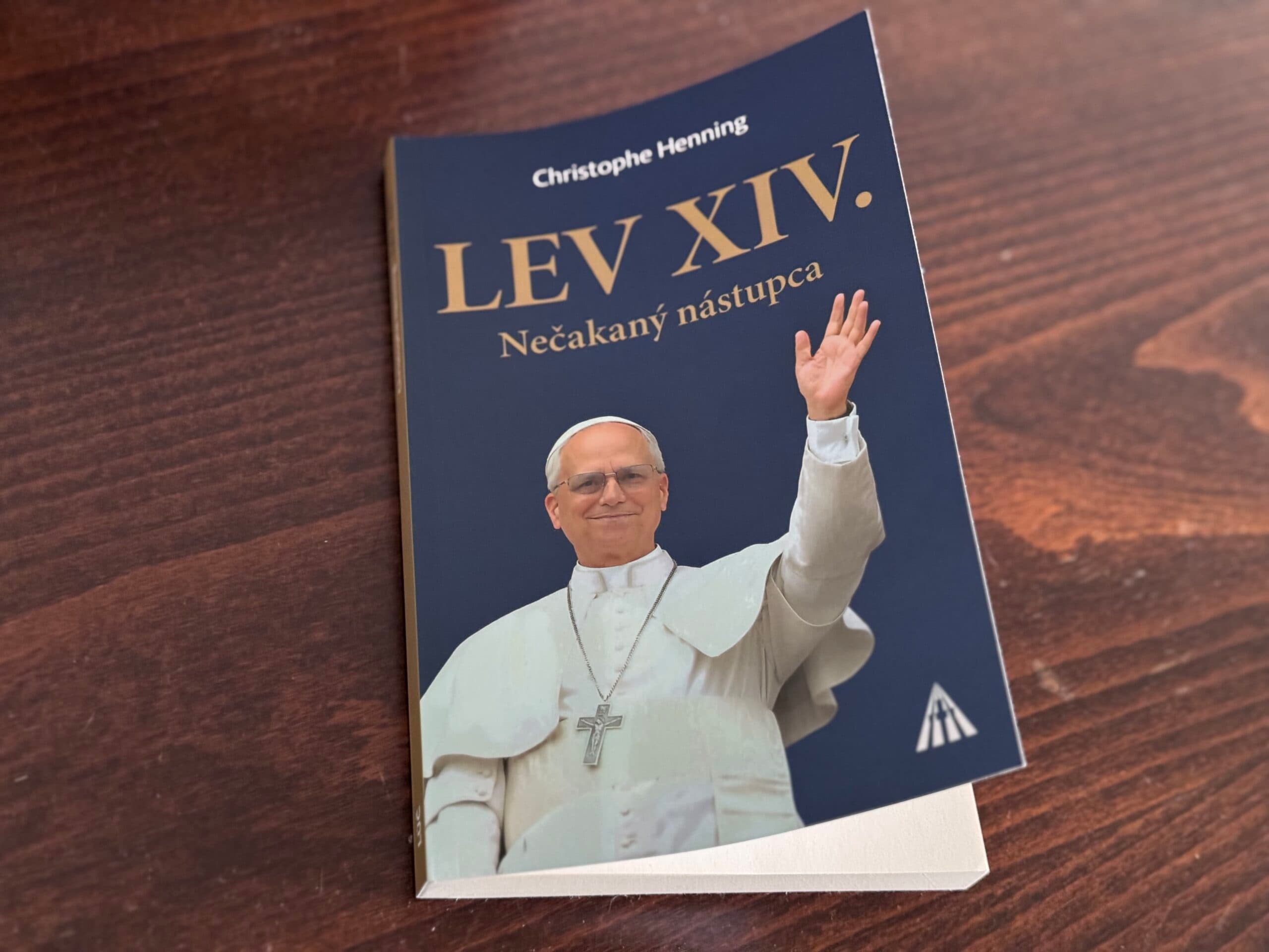 Knihu o novom pápežovi vydali Slováci medzi prvými