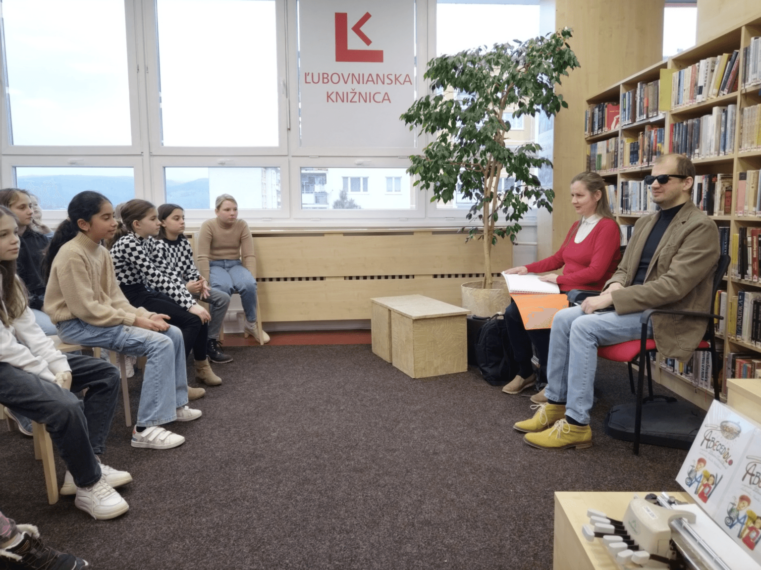 Videné z nevidna. Práve nevidiaci nám ukazujú, kam sa máme dívať