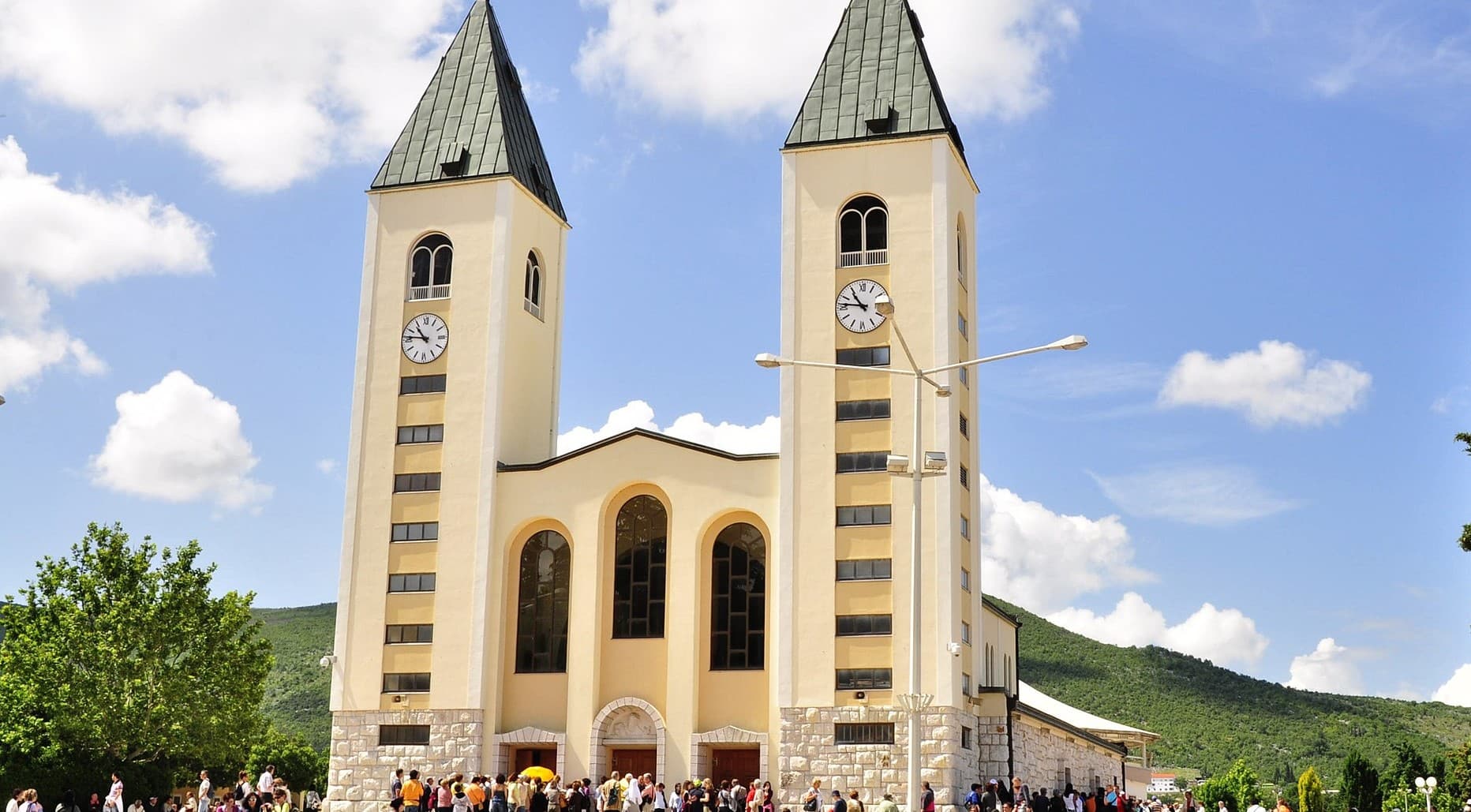Kostol svätého Jakuba v Medžugorí, zdroj: wikimedia commons