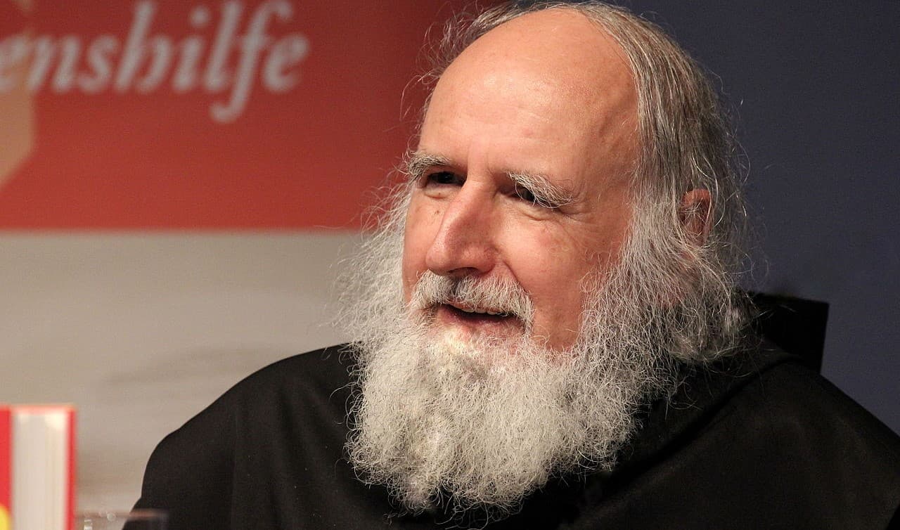 Páter Anselm Grün na Frankfurtskom knižnom veľtrhu v roku 2015. Zdroj: wikimedia commons, CC BY-SA 4.0