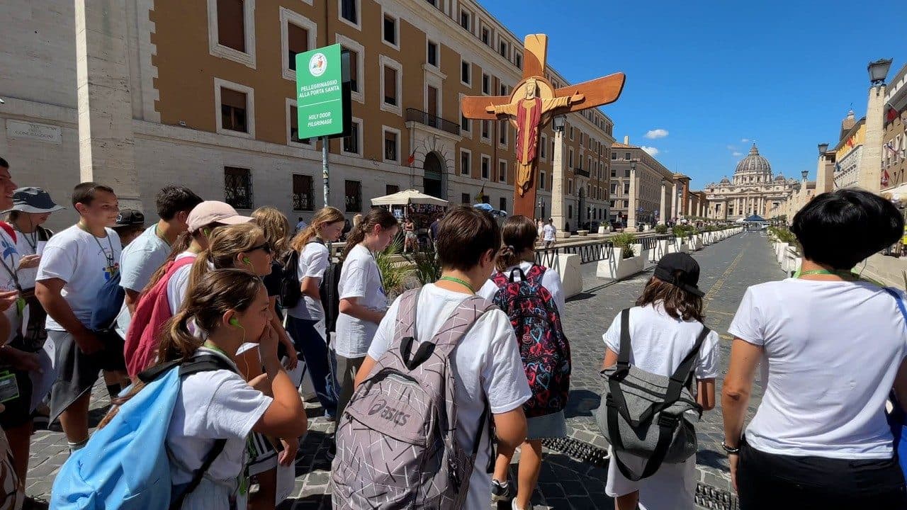 Ilustračný obrázok mladých pútnikov nádeje. Zdroj: Slovenská sekcia Vatican News