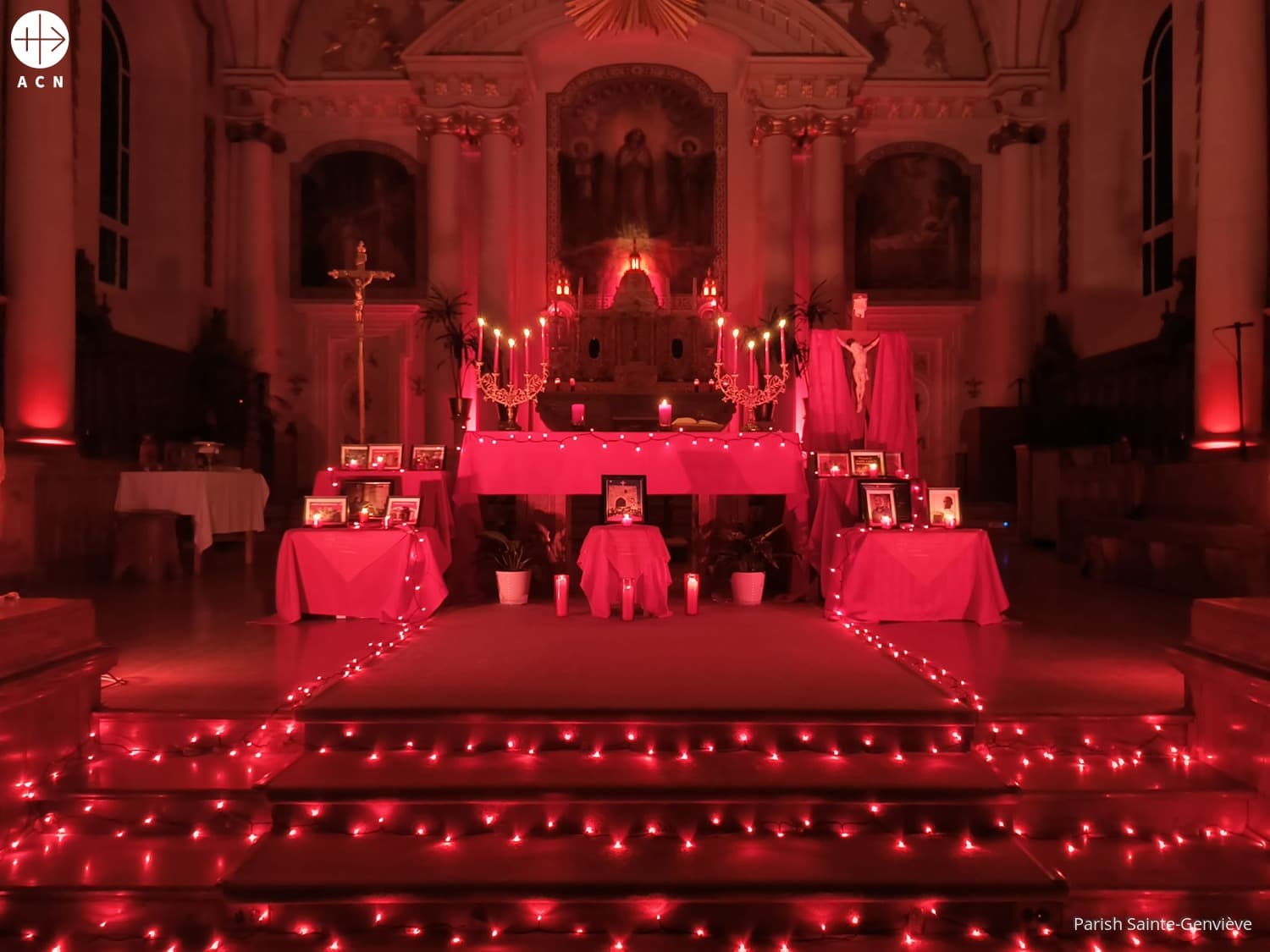 Chrám v kanadskom meste Pierrefonds počas Červenej stredy 2024. Zdroj: ACN – Pomoc trpiacej Cirkvi