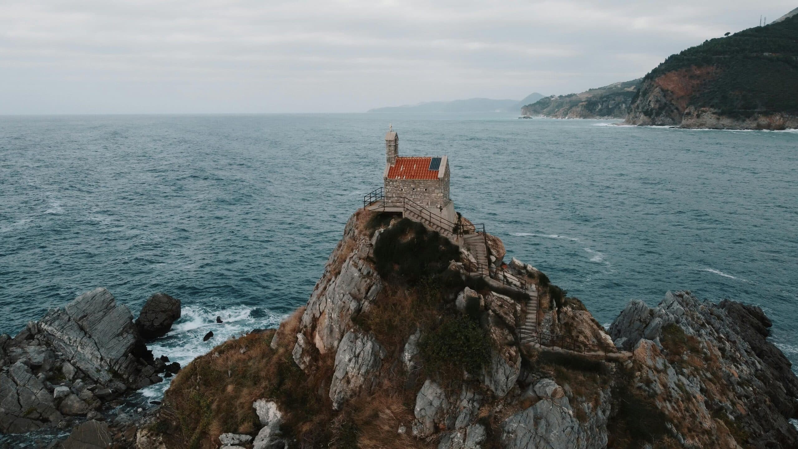 Skala alebo piesok? Dnešná voľba rozhoduje o všetkom