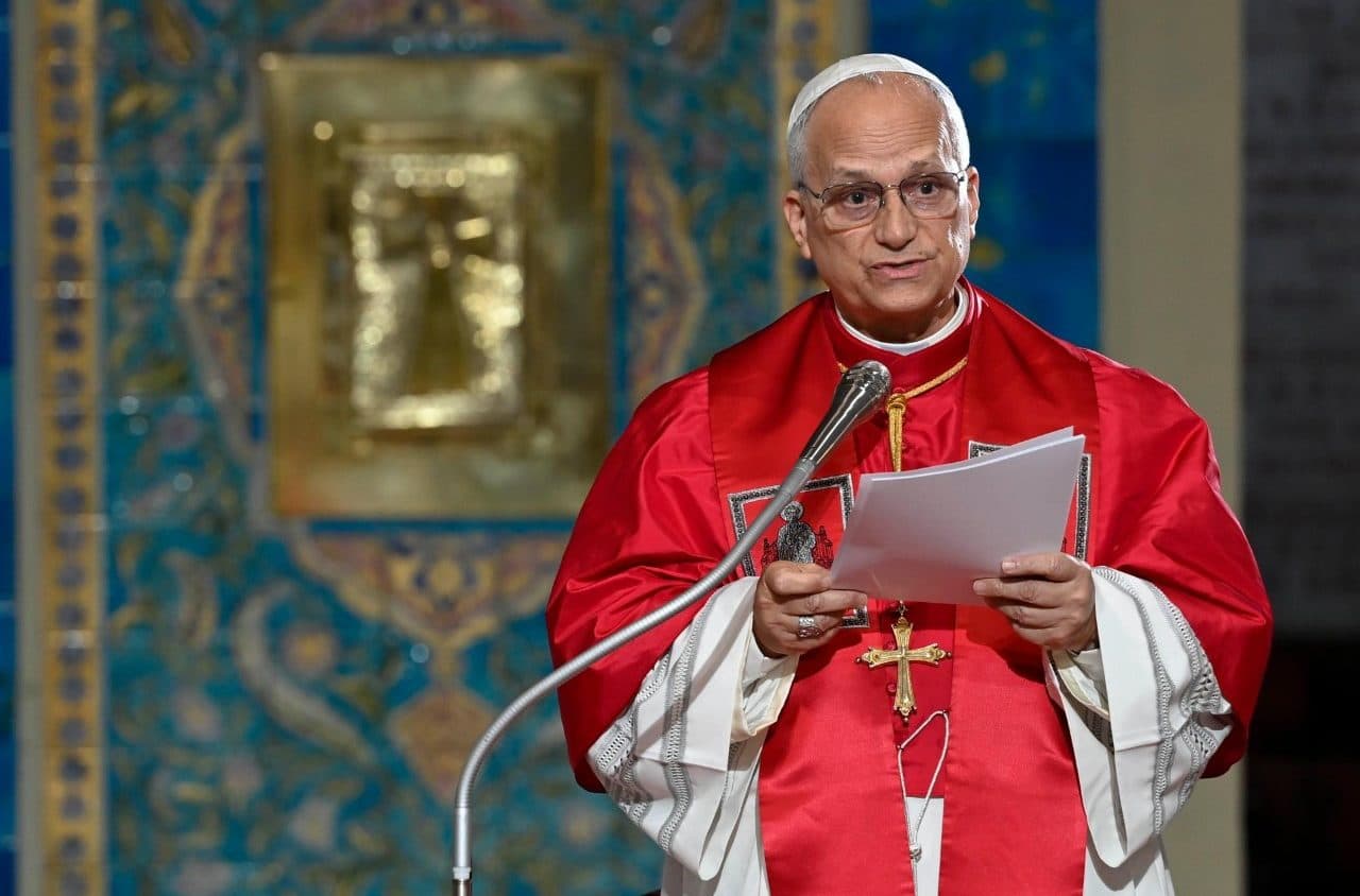 Pápež Lev XIV. začal svoju cestu do Afriky v opare Trumpovej kritiky